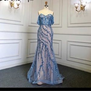 Beautiful blue/nude dress!!!